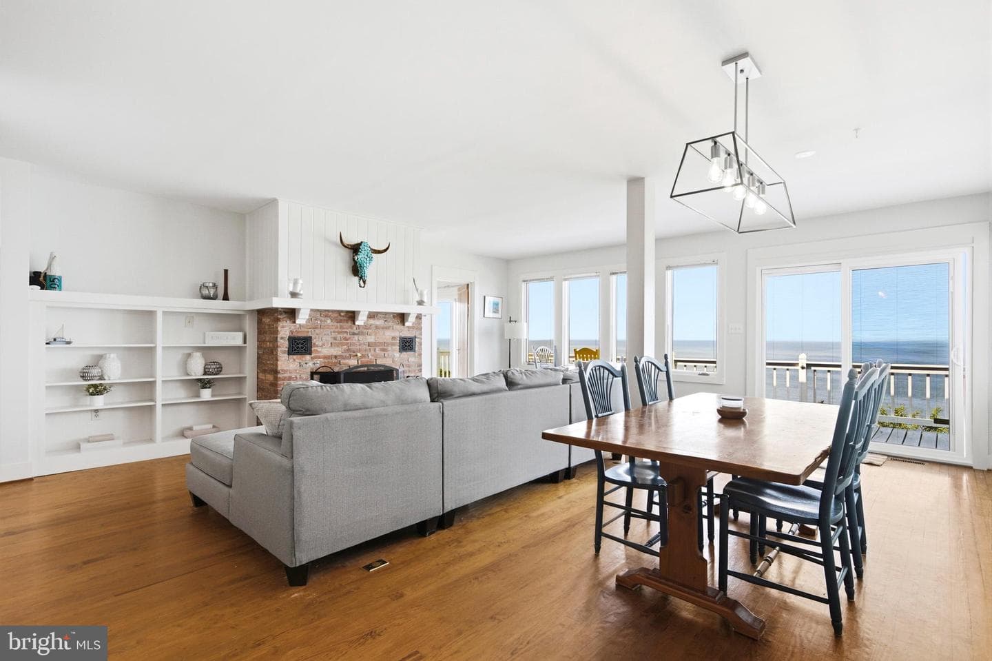 5424 Beach Drive photo 8