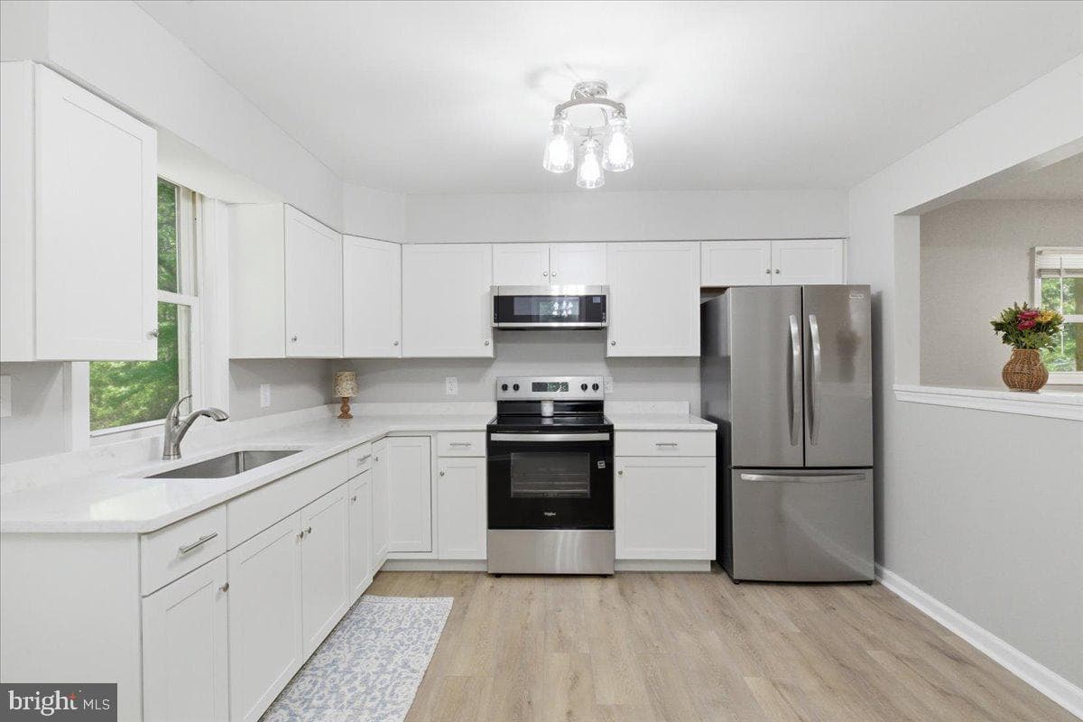 6815 Marshall Road photo 12