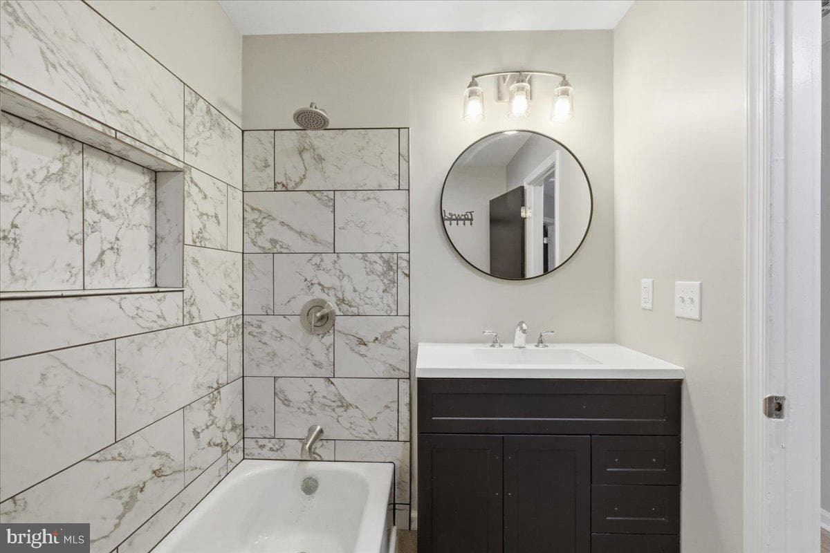 6815 Marshall Road photo 7