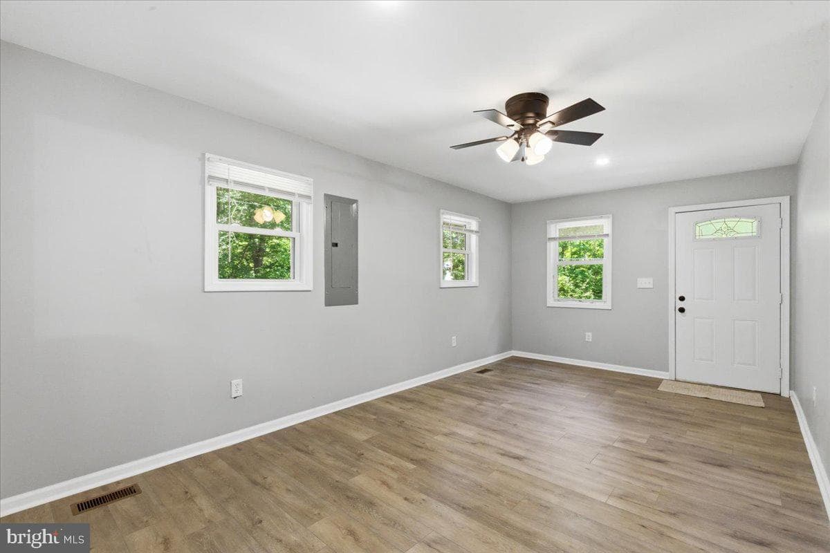 6815 Marshall Road photo 9