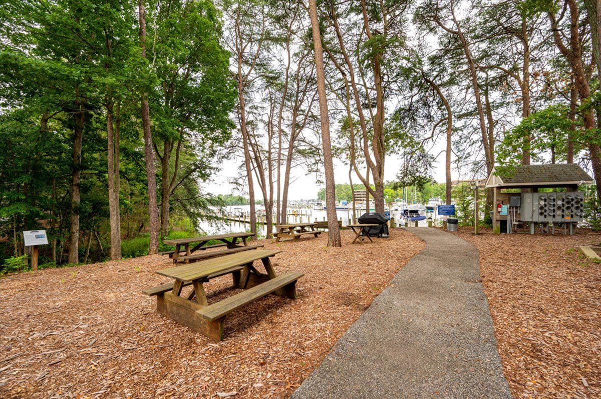 921 Spinnaker Way #921 photo 32