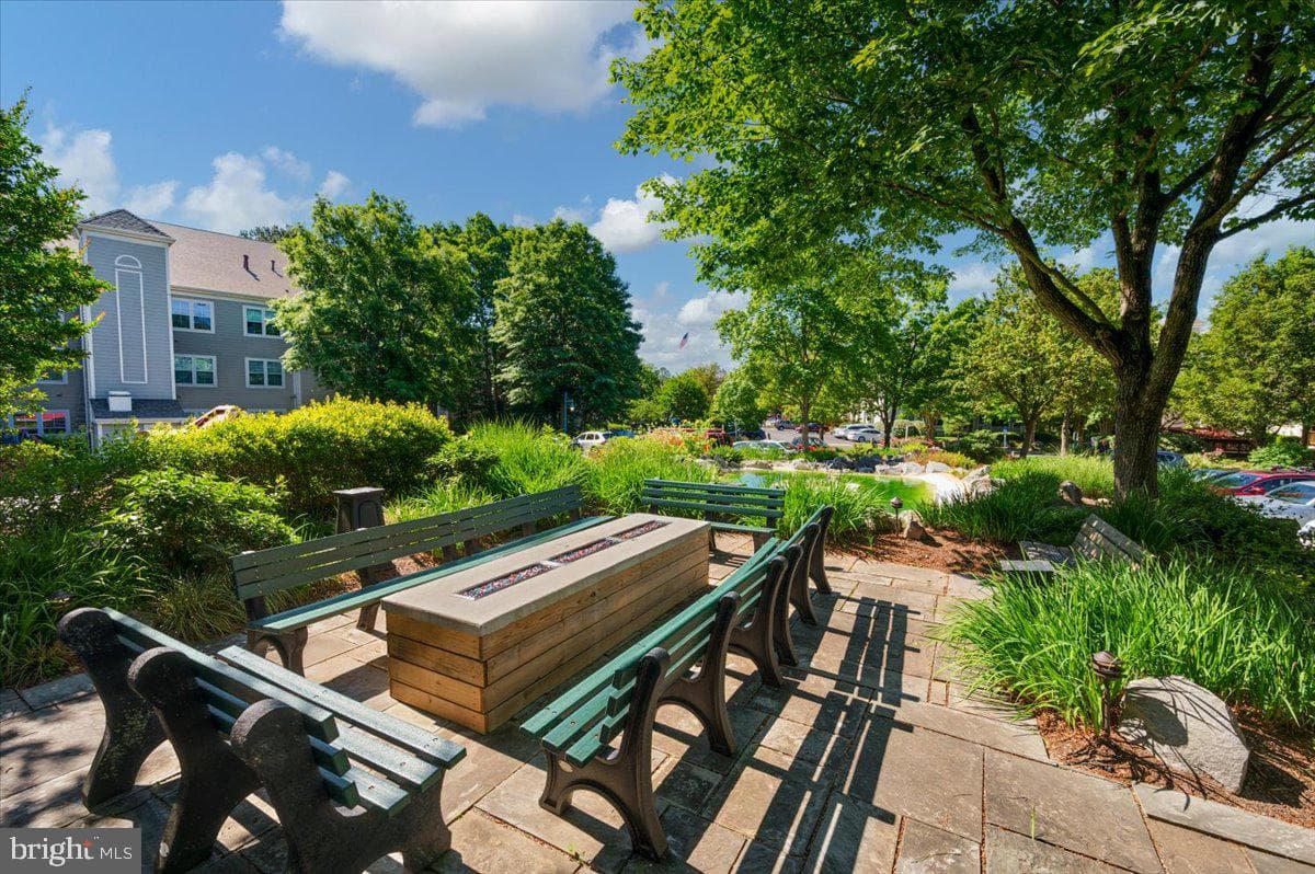 921 Spinnaker Way #921 photo 33