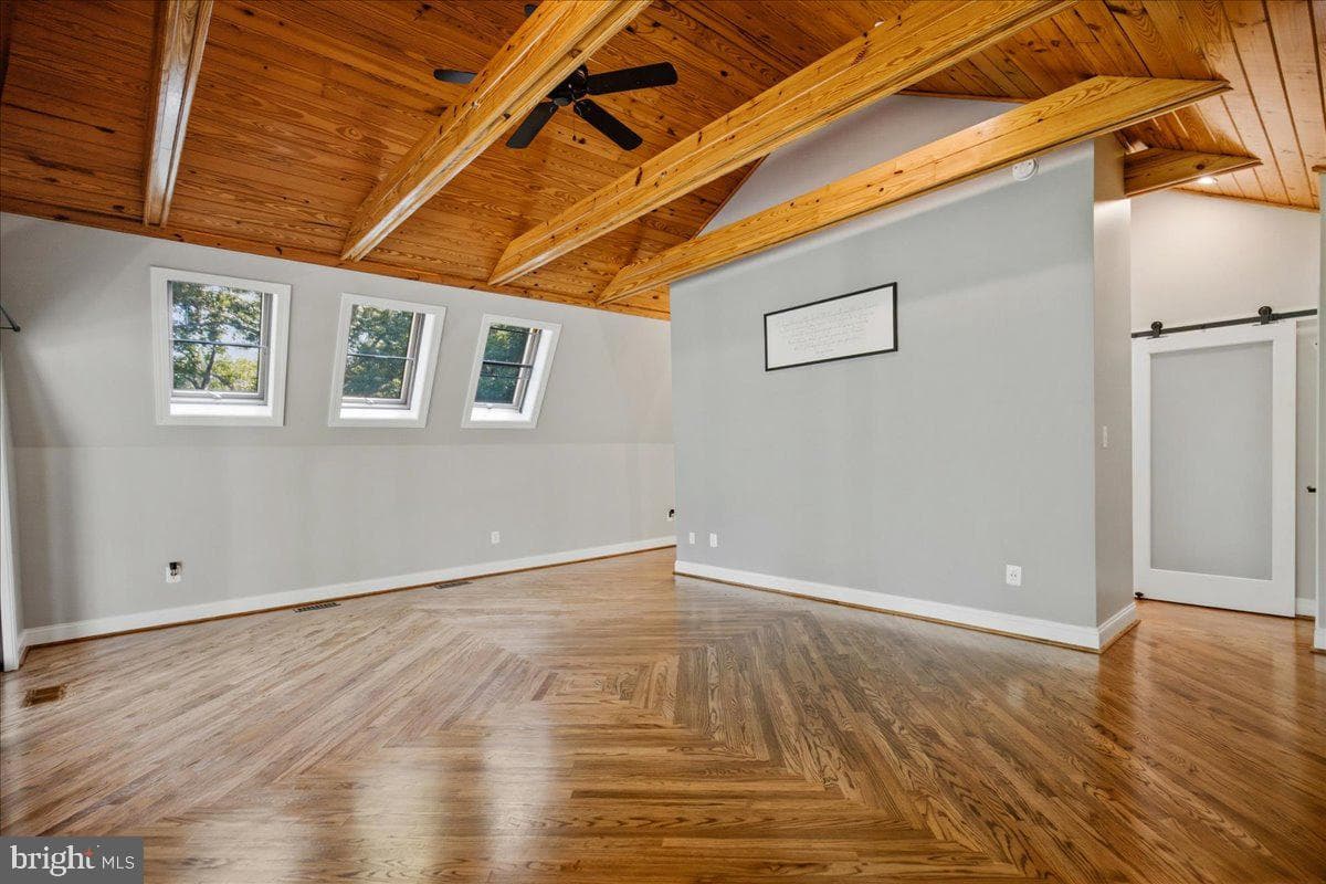 7785 Swan Lane photo 34