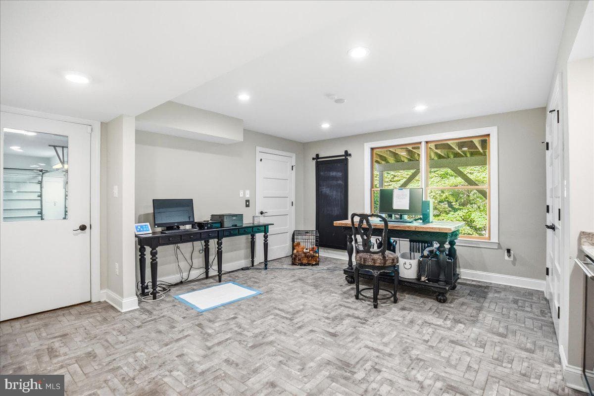 7785 Swan Lane photo 91