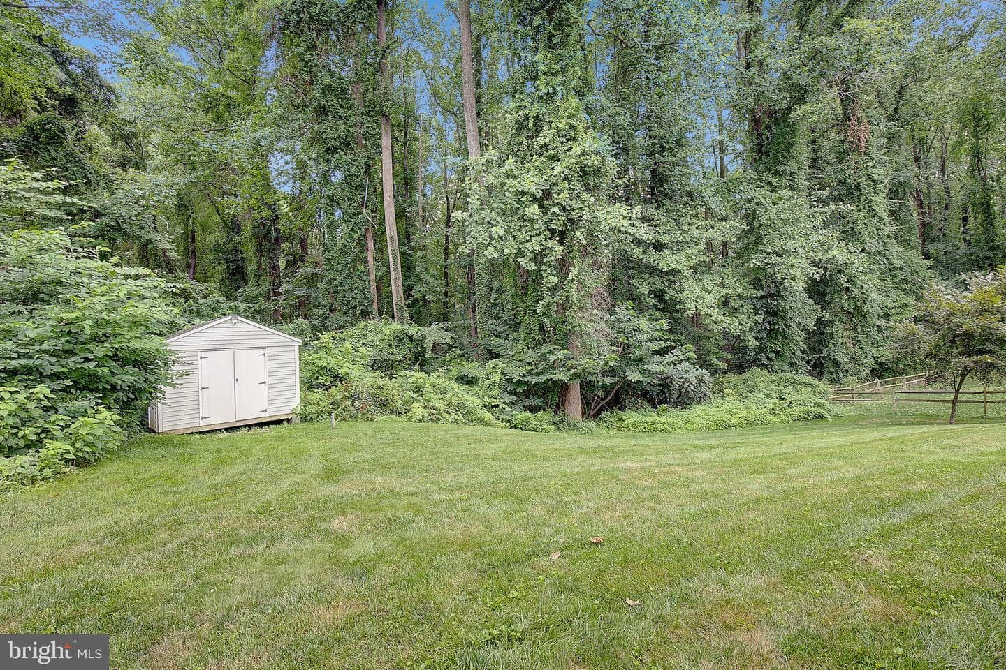 4305 Cassell Boulevard photo 33