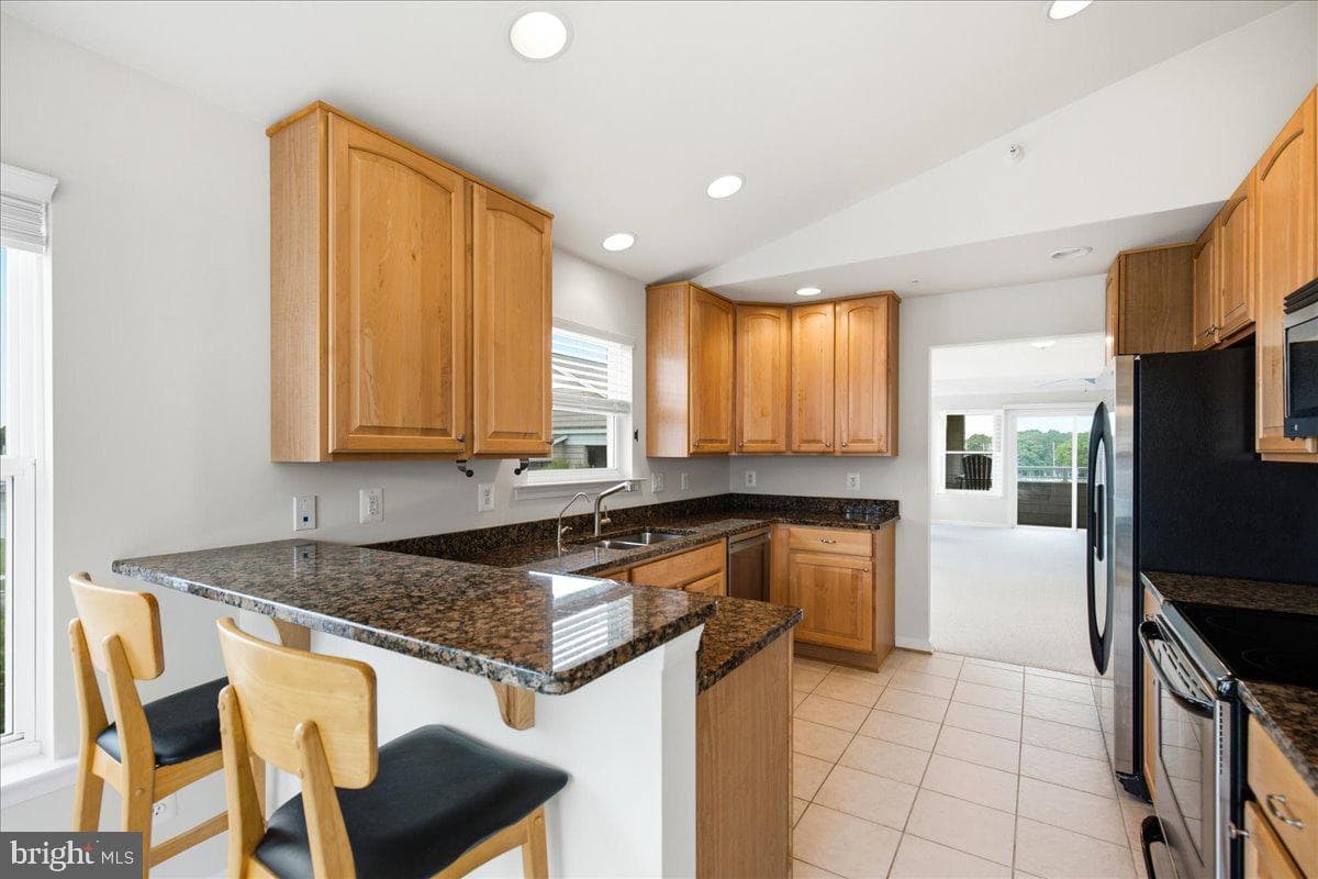 534 Oyster Bay Place #401, Solomons