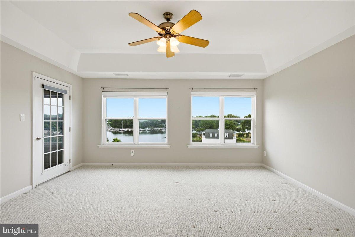 534 Oyster Bay Place #401 photo 29