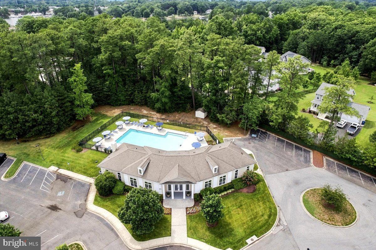 534 Oyster Bay Place #401 photo 49