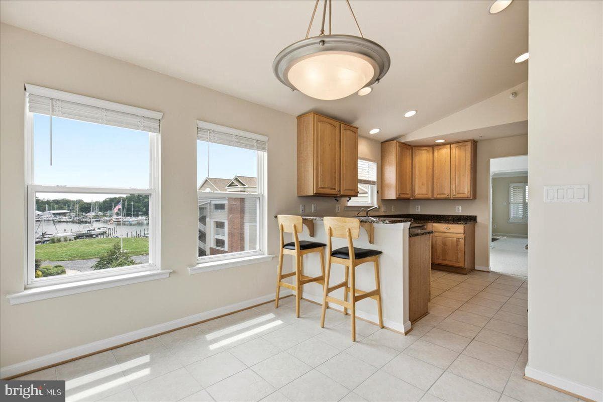 534 Oyster Bay Place #401 photo 5