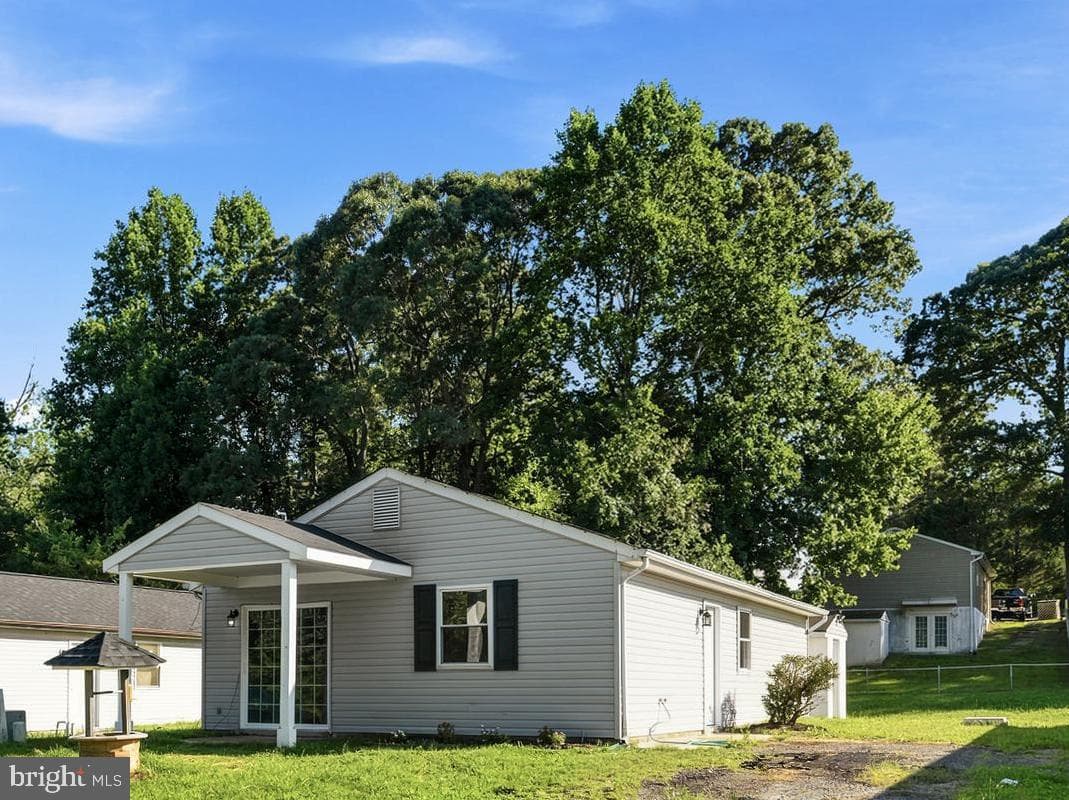 650 Field Road, Lusby