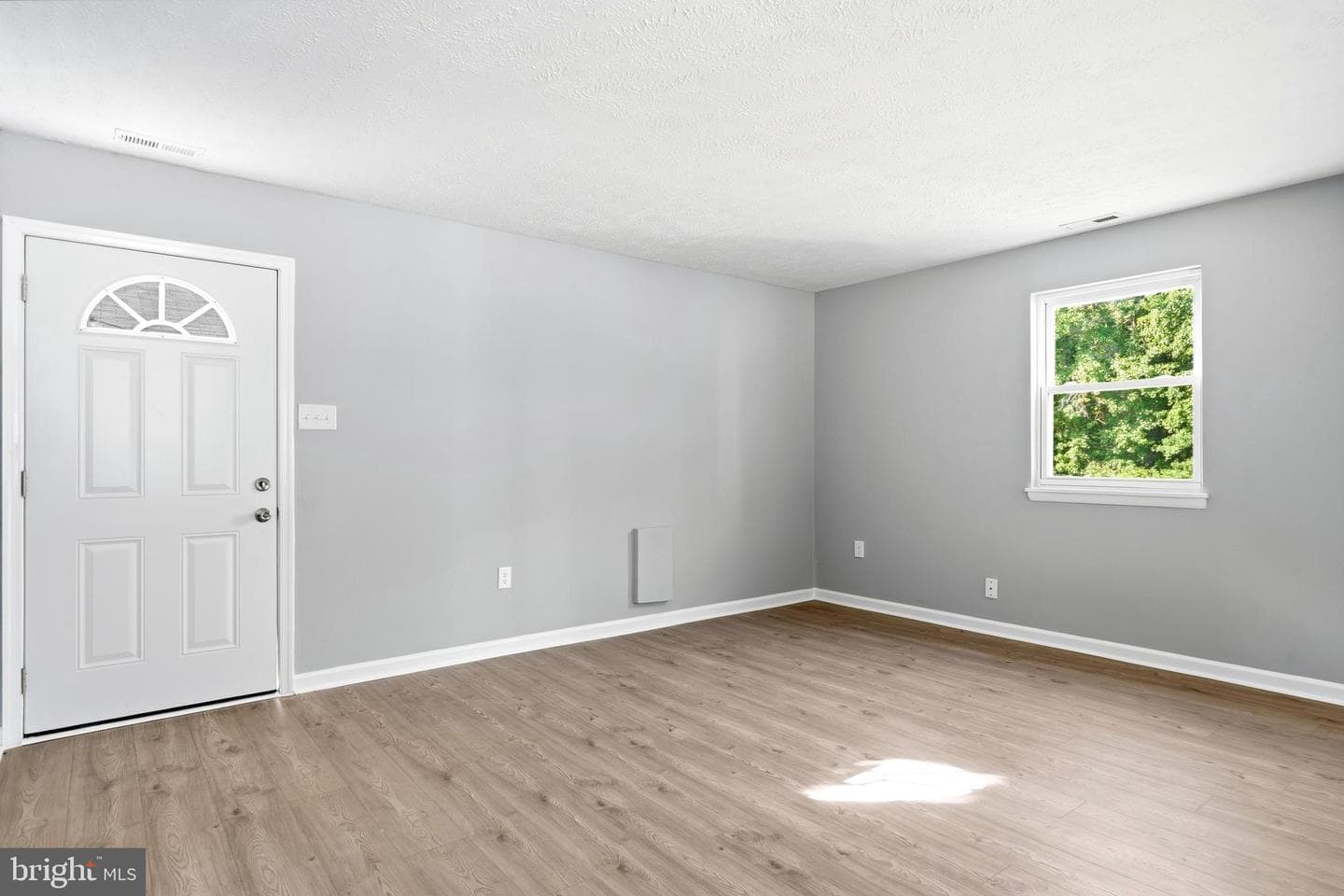 650 Field Road photo 5