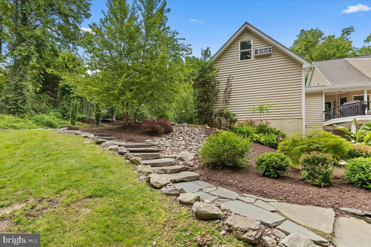 7847 N Flint Hill Road photo 37