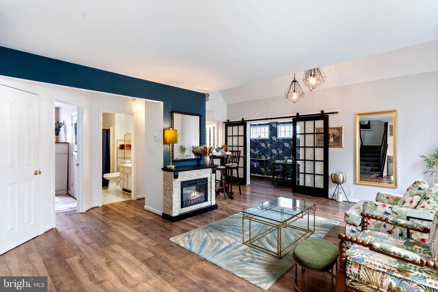 107 Gray Inn Court photo 4