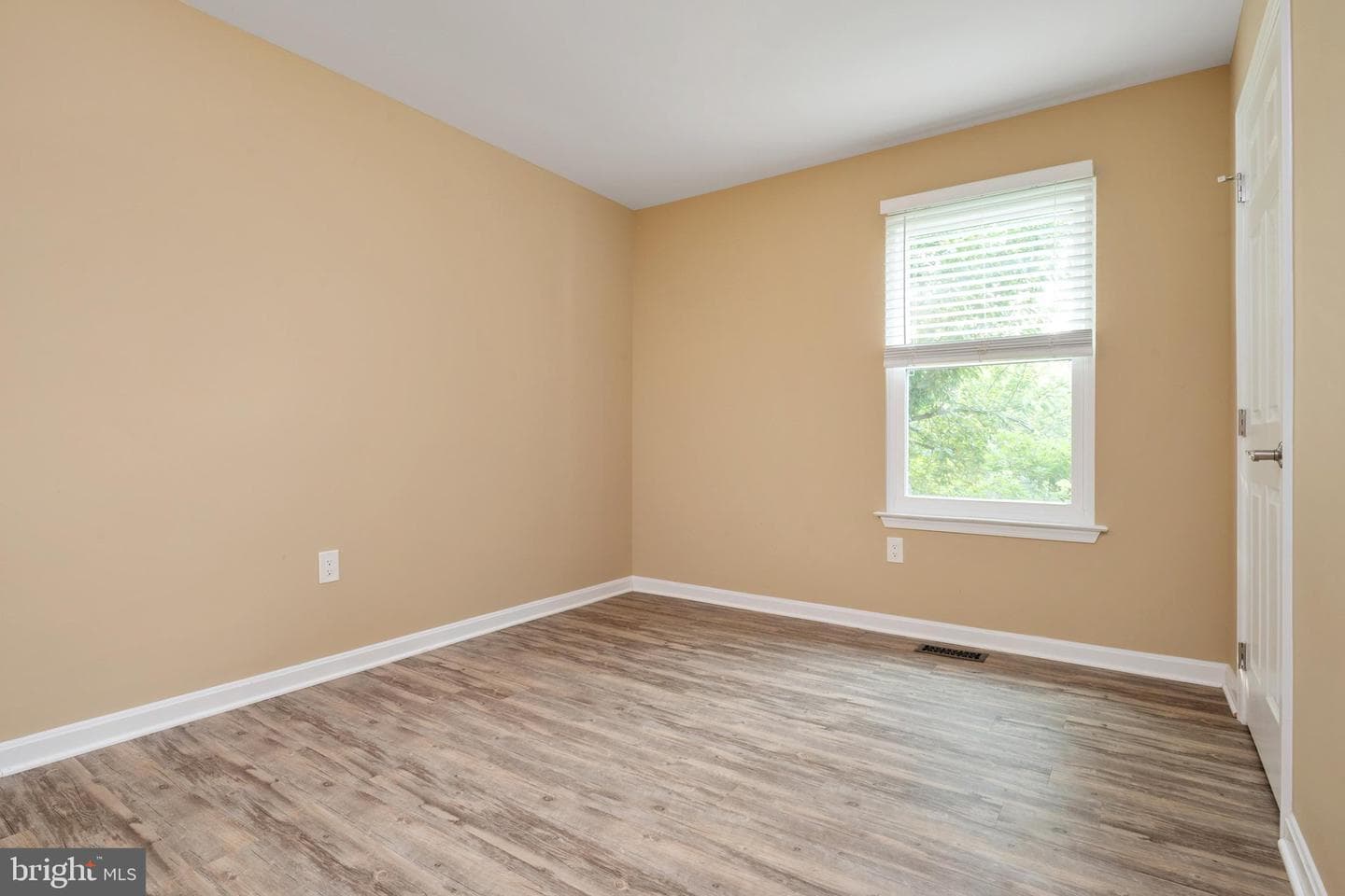 2110 Clearview Drive photo 25