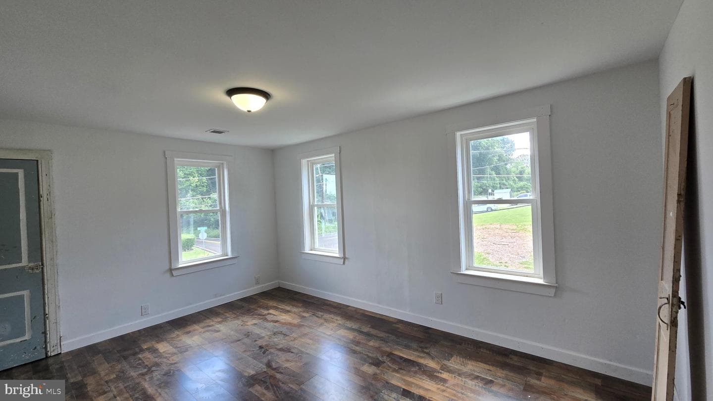 743 Bell Manor Road photo 14