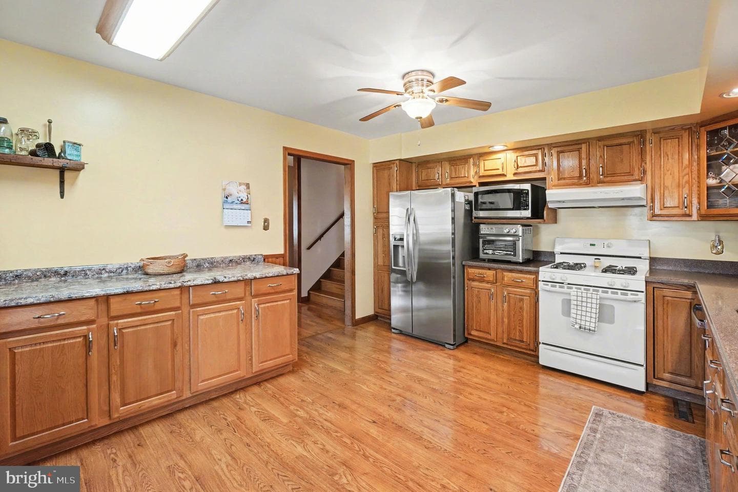 72 Cynthia Court photo 13