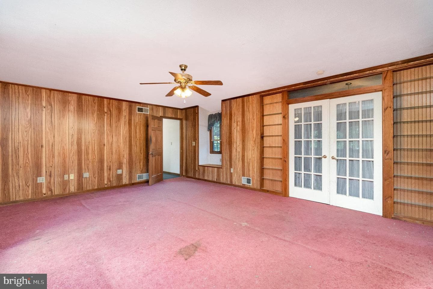 80 Parkside Dr photo 16