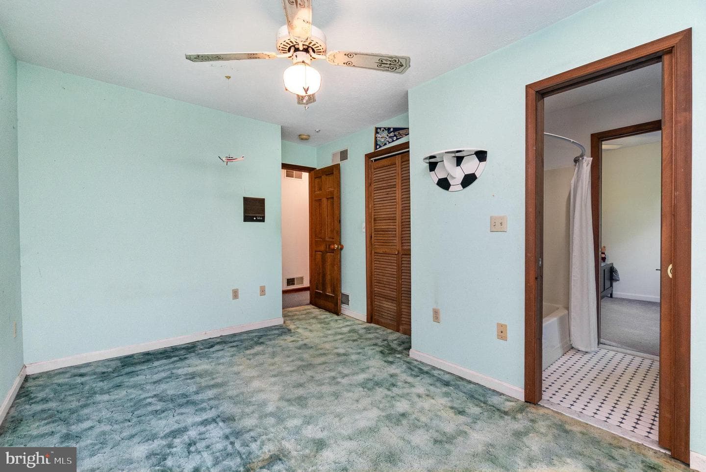 80 Parkside Dr photo 24
