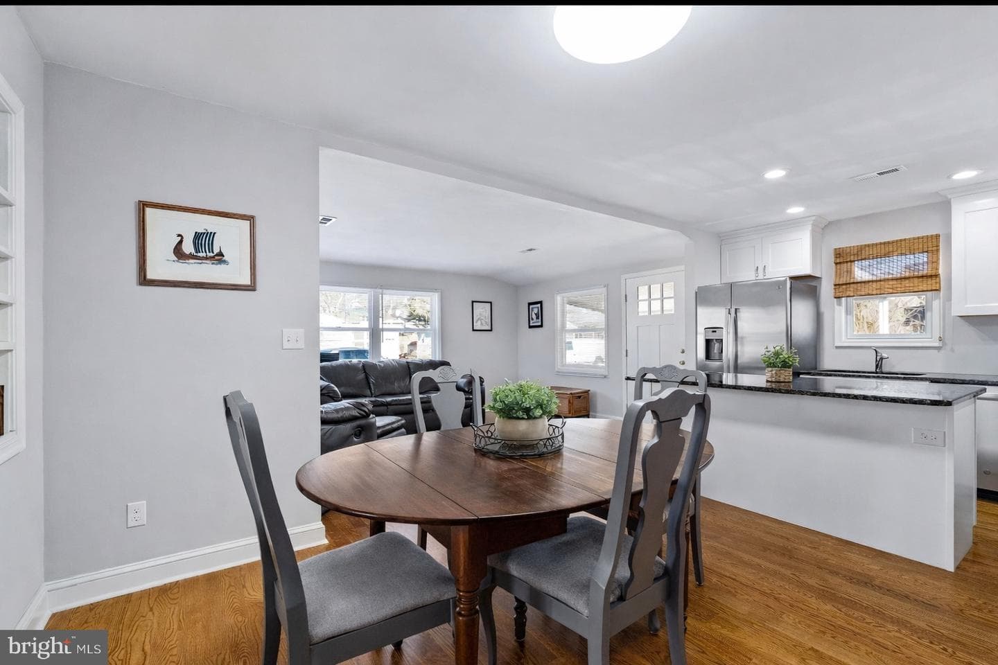 16 Florida Avenue photo 9