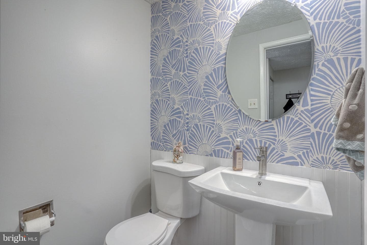 409 Biddle Street photo 24