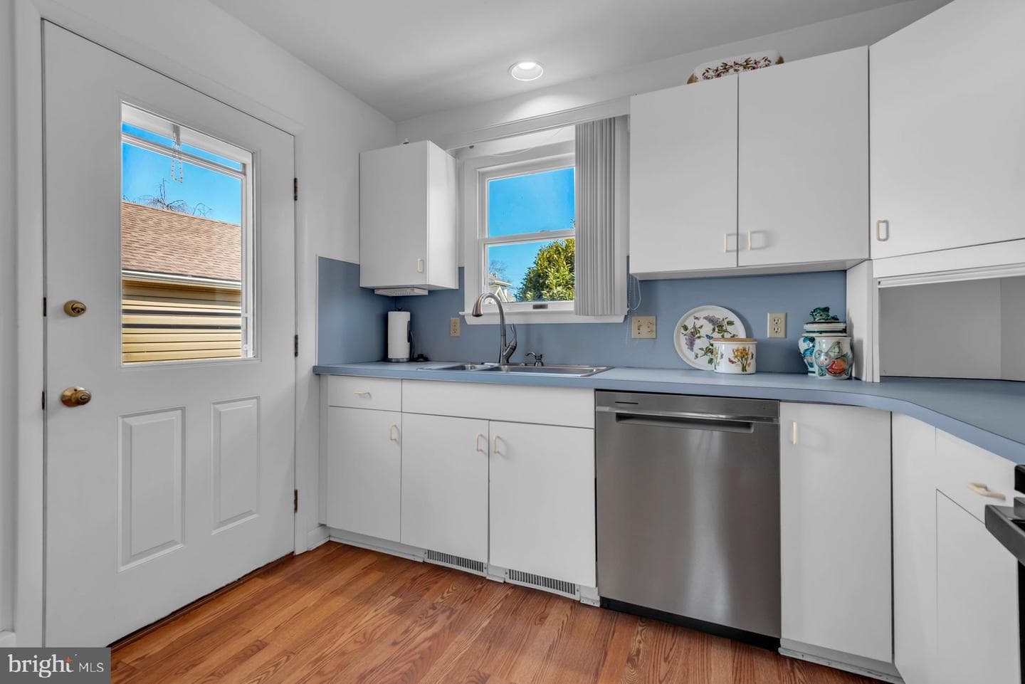 8 Maryland Avenue photo 17