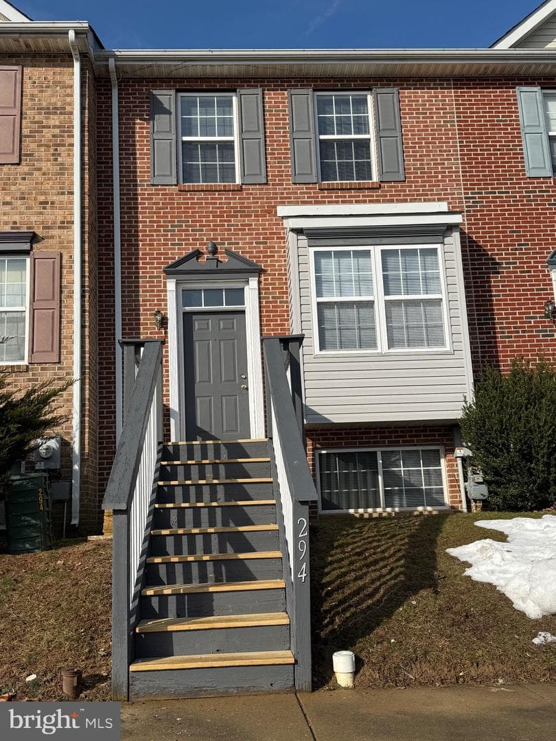 294 Mike Drive photo 2