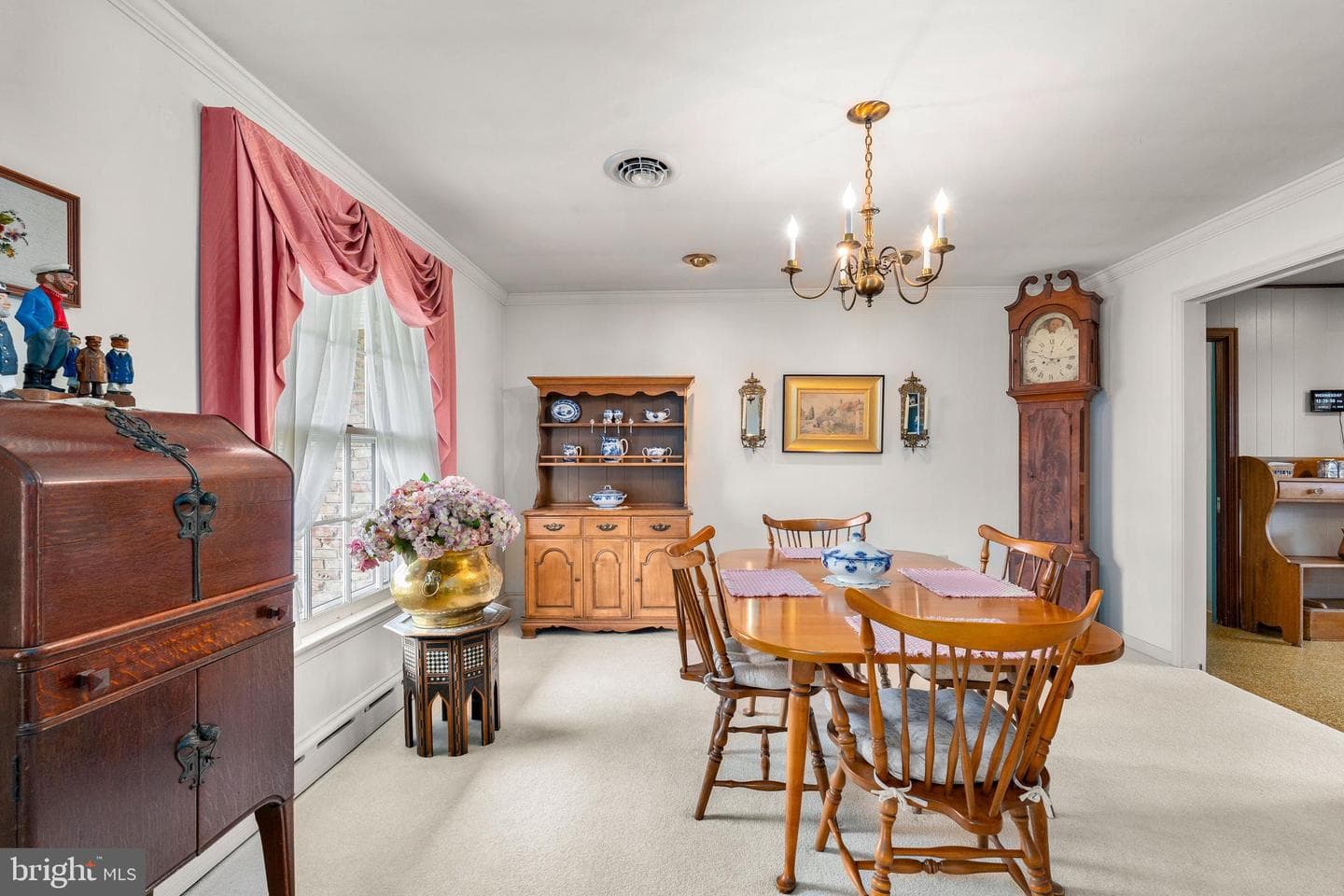 10 Pogue Avenue photo 12