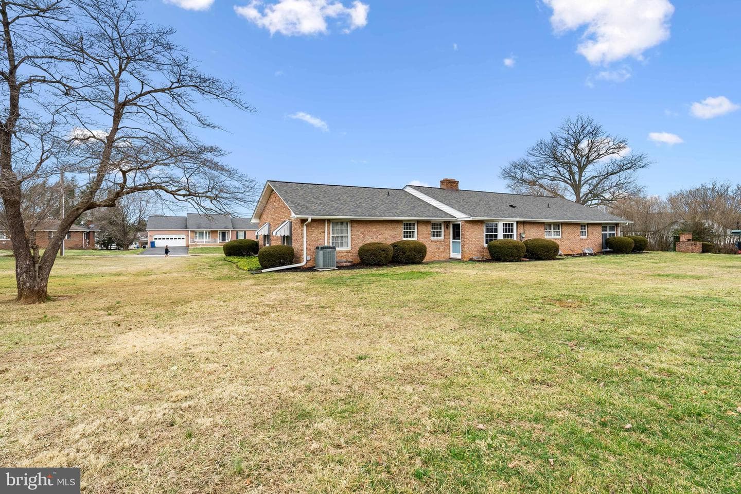 10 Pogue Avenue photo 2