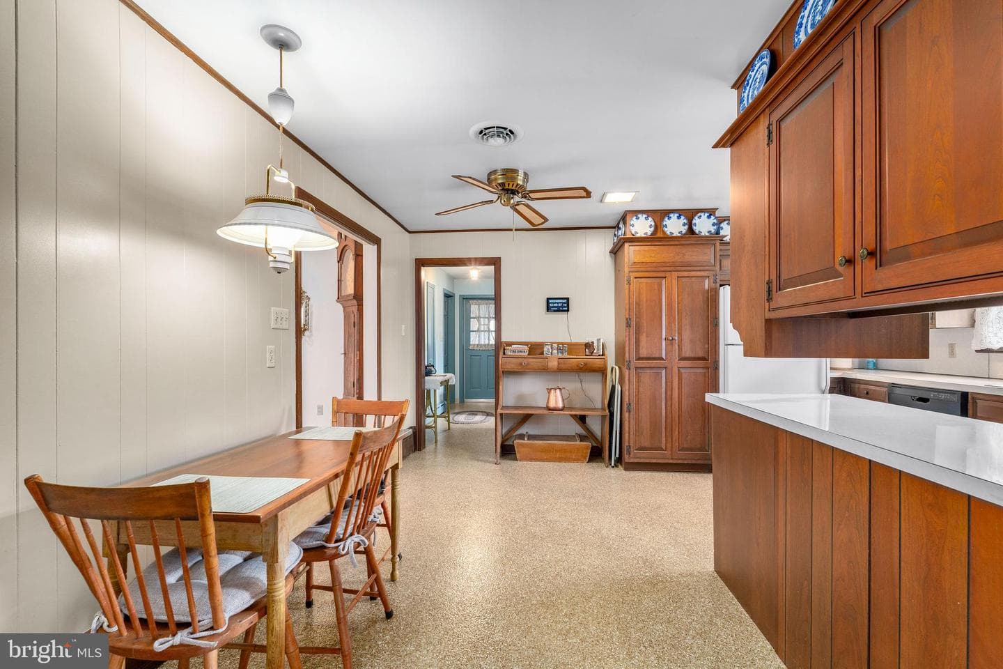 10 Pogue Avenue photo 22