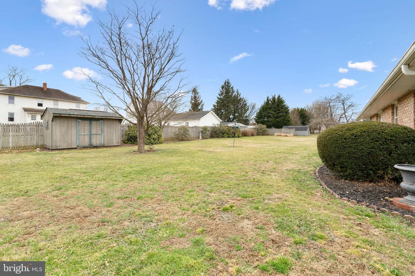 10 Pogue Avenue photo 5