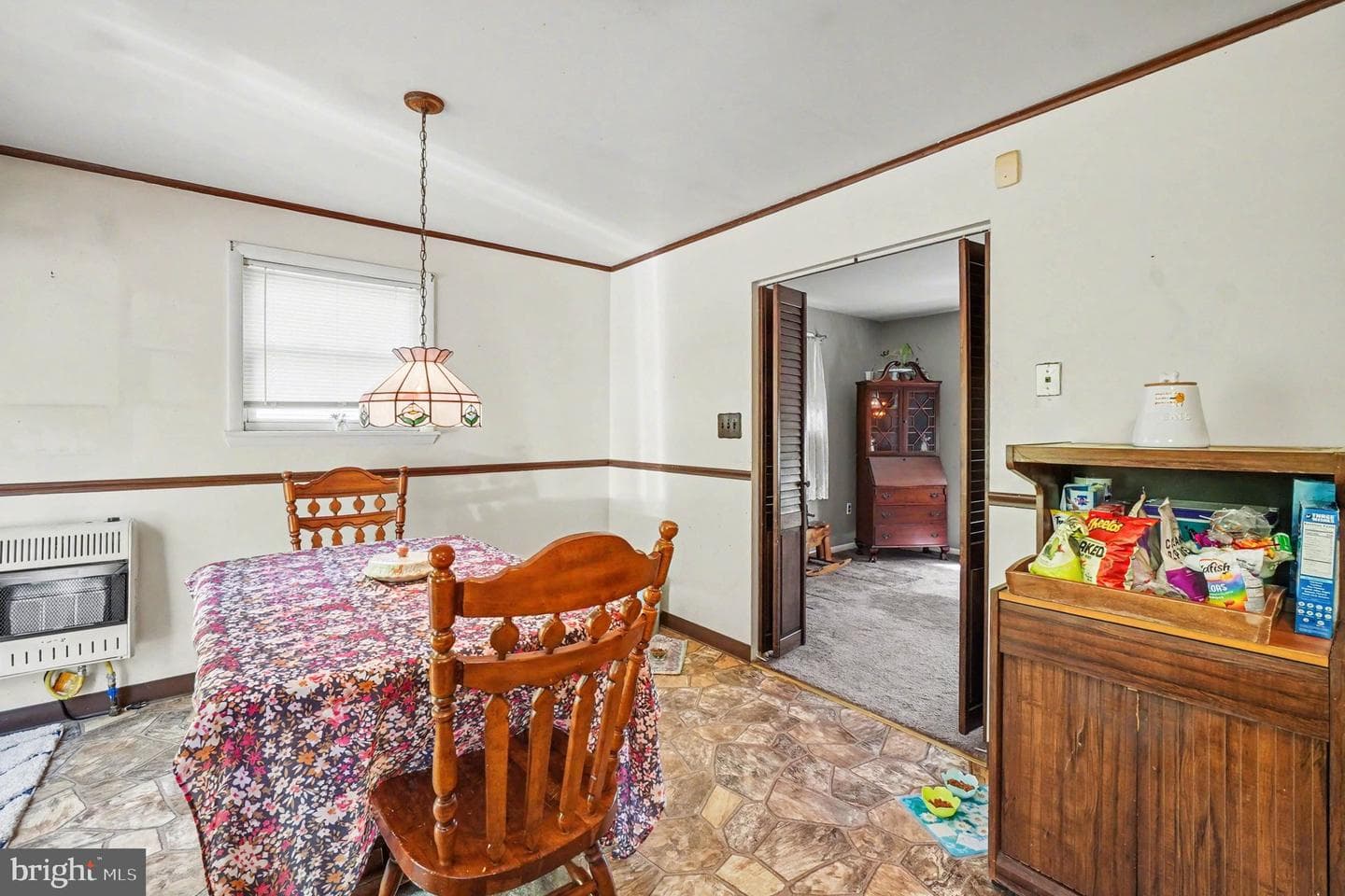 122 W Village Road photo 4