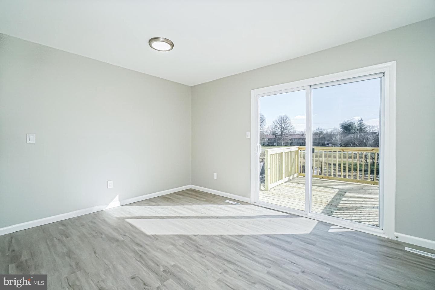 18 Hatteras Court photo 6