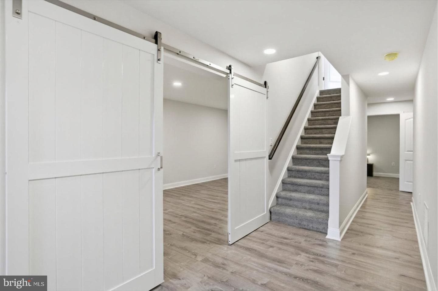 15 S Mauldin Avenue photo 29