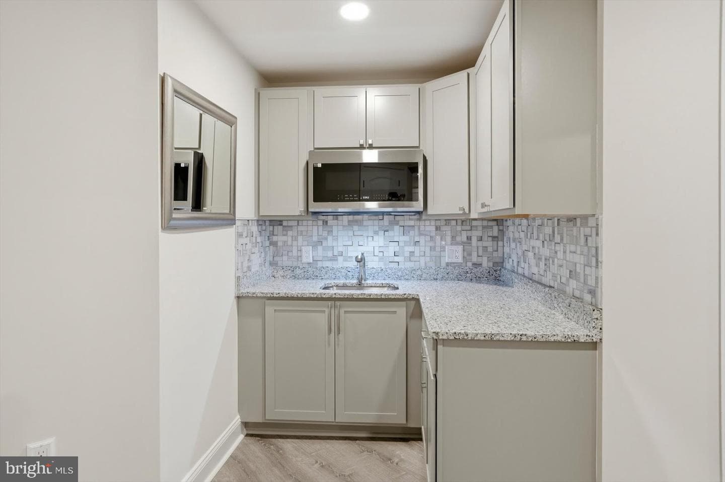 15 S Mauldin Avenue photo 32
