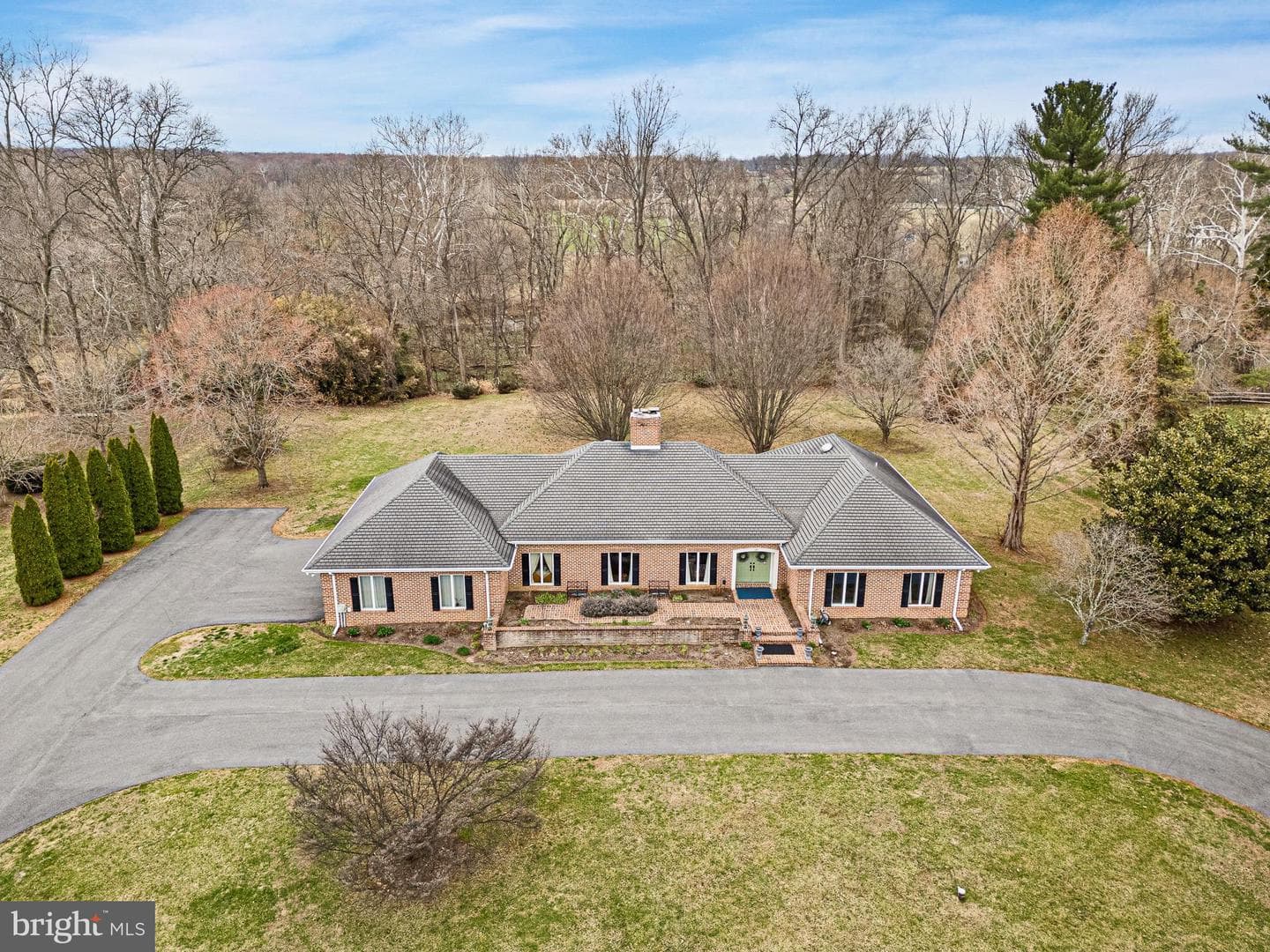 185 Riverside Drive photo 2