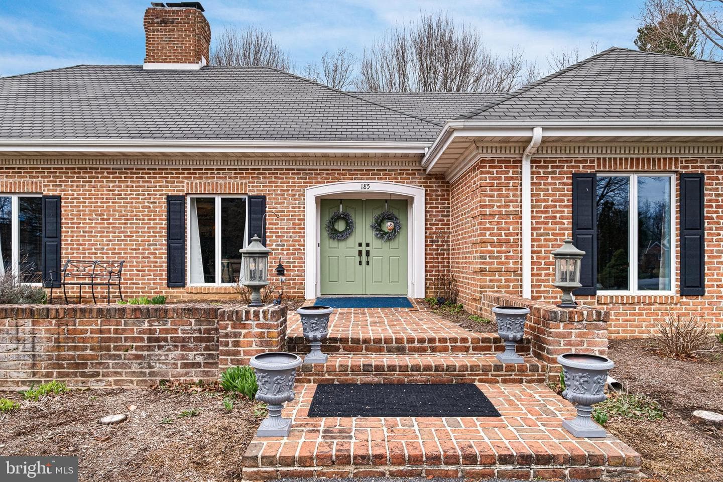 185 Riverside Drive photo 44