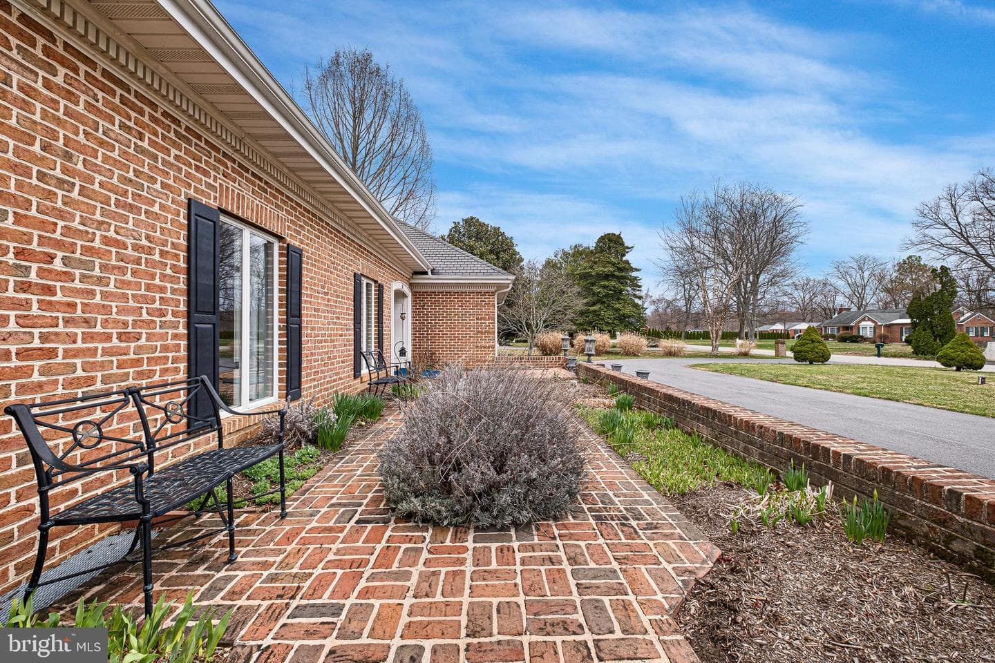 185 Riverside Drive photo 47