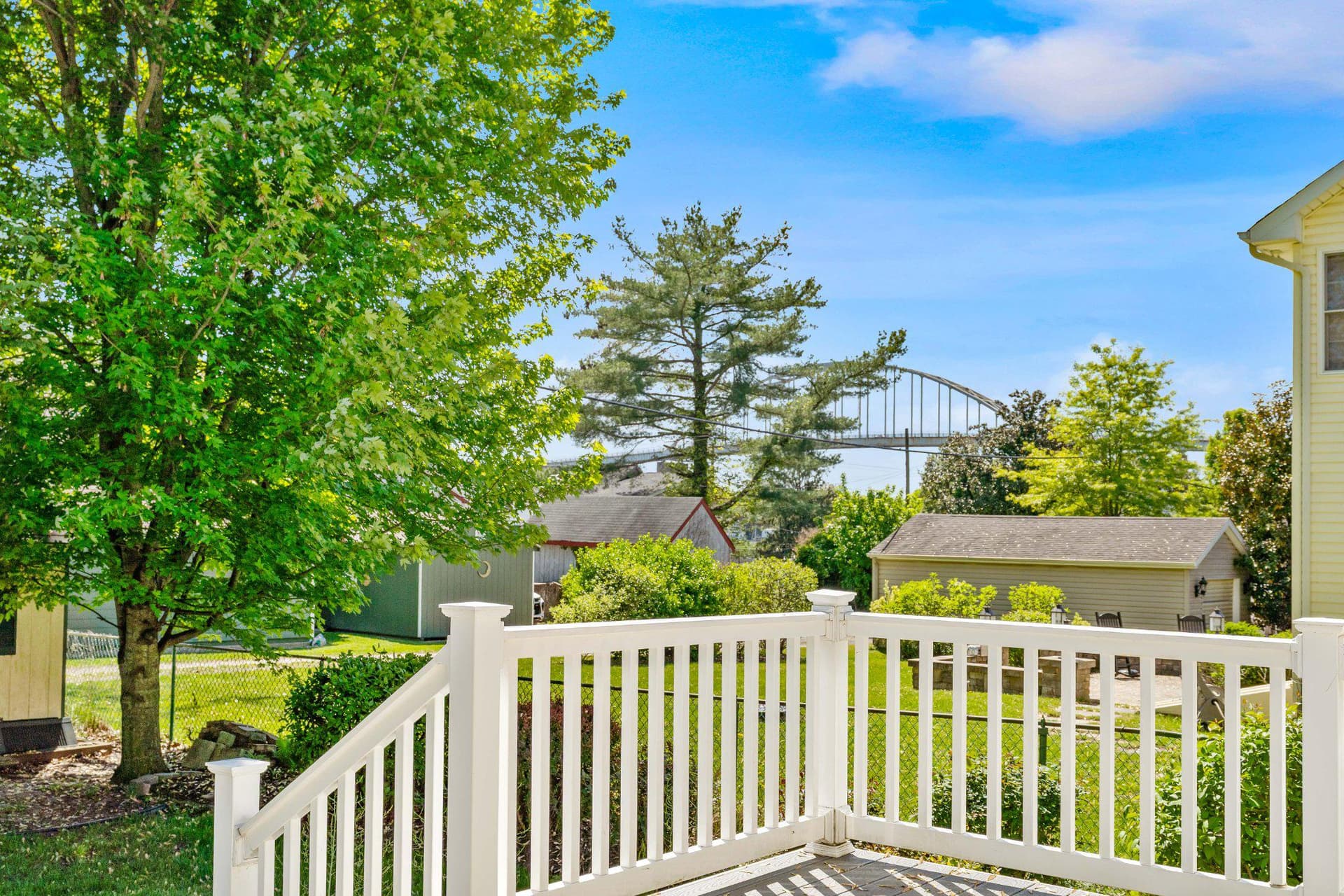 320 Cecil Street photo 23