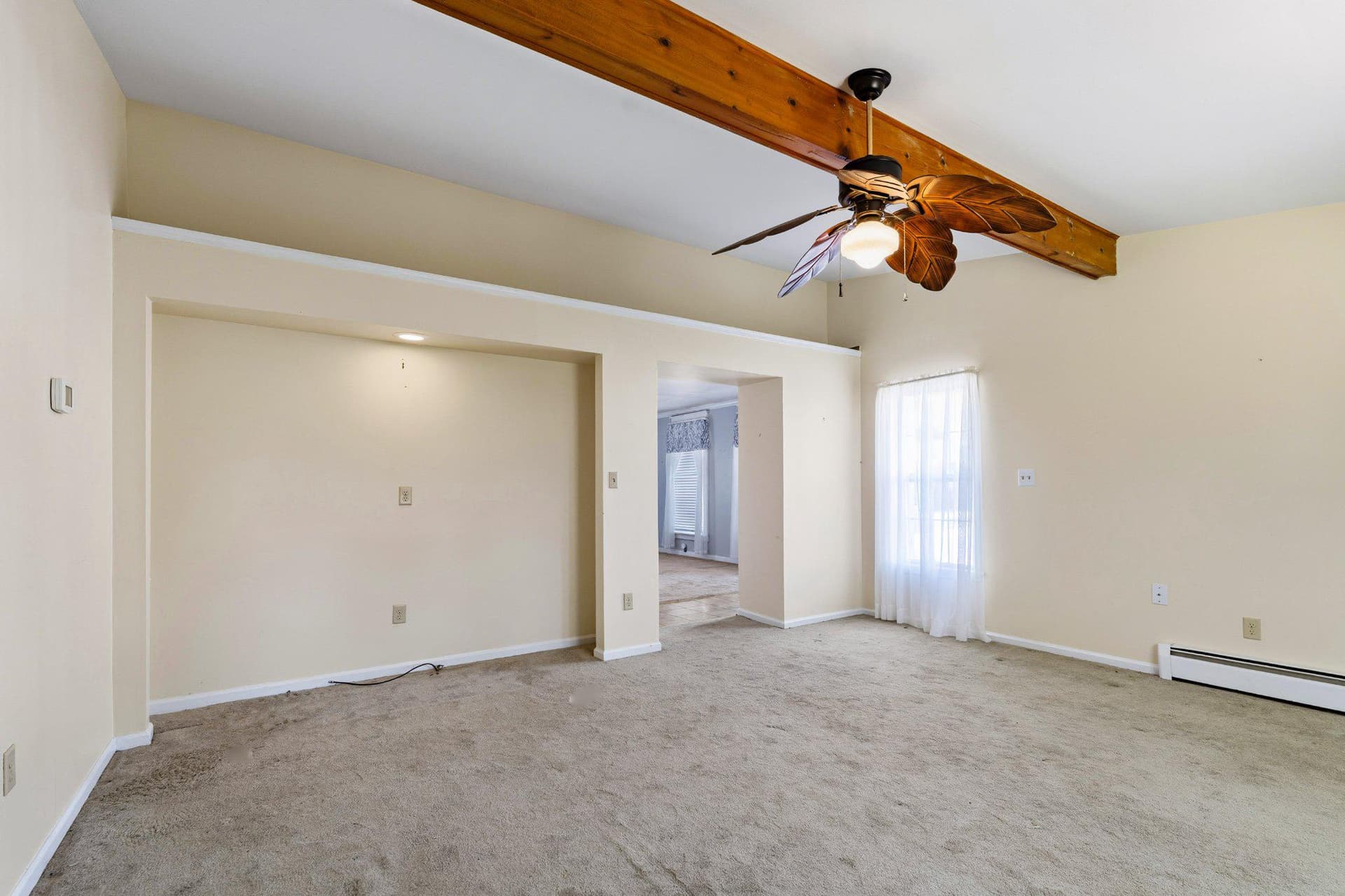 320 Cecil Street photo 8