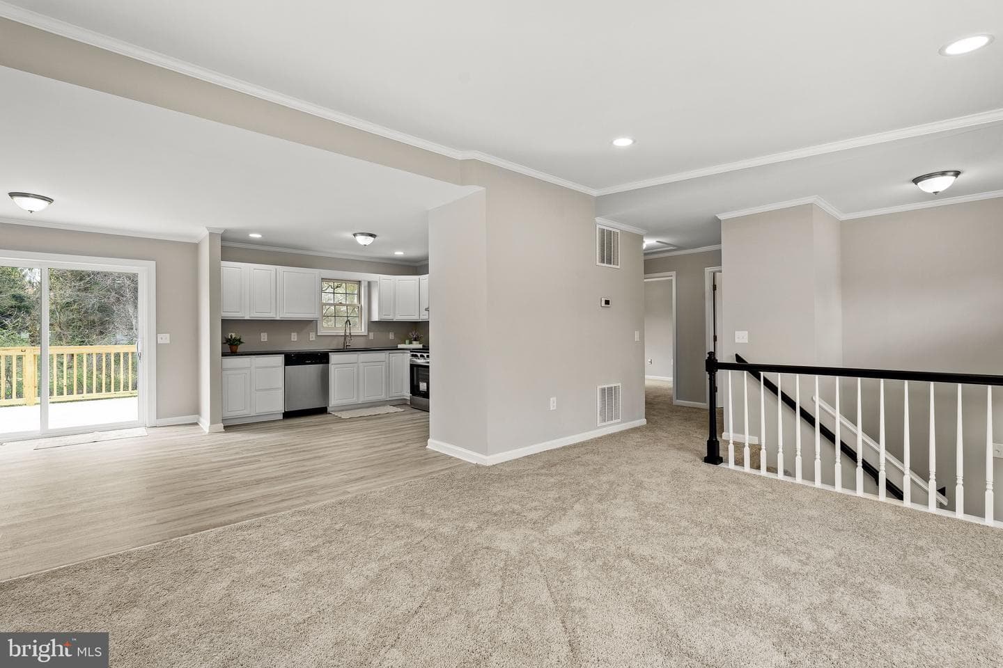 114 Creswell Avenue photo 13