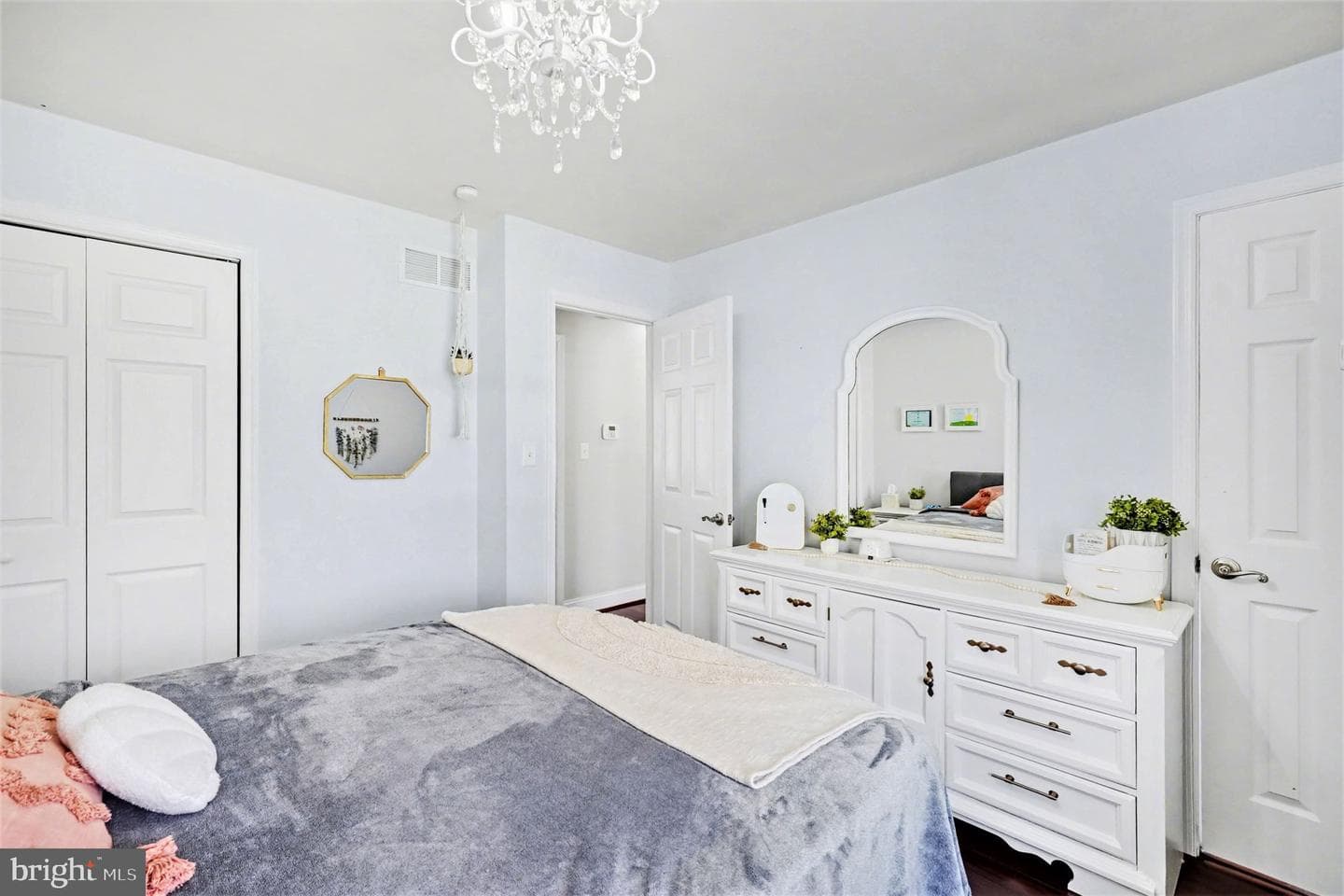 107 White Pine Circle photo 17