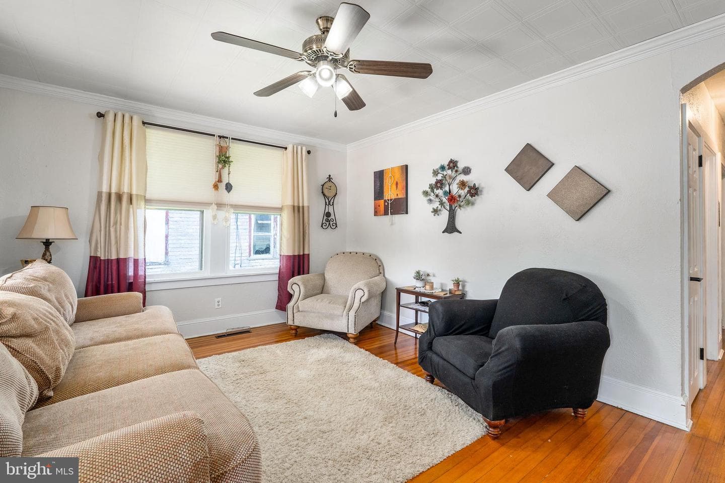 313 E Cecil Avenue photo 4