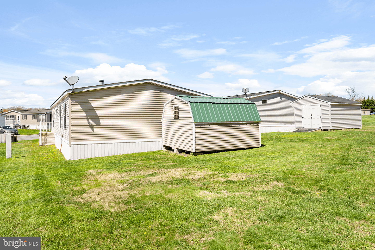 53 Queen Eleanor Drive photo 24