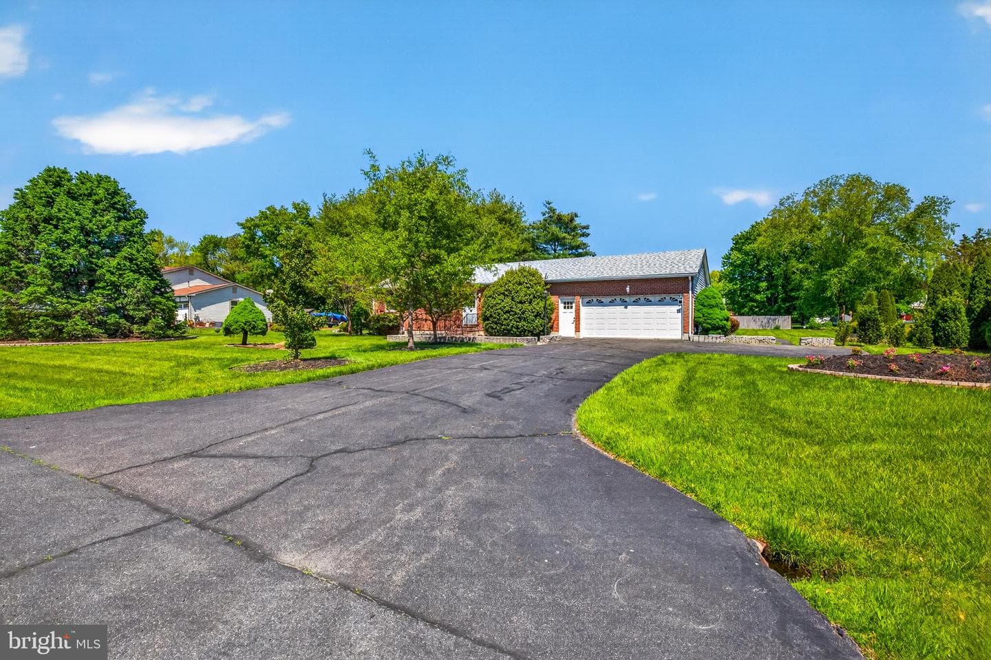 105 Brantwood Drive photo 36