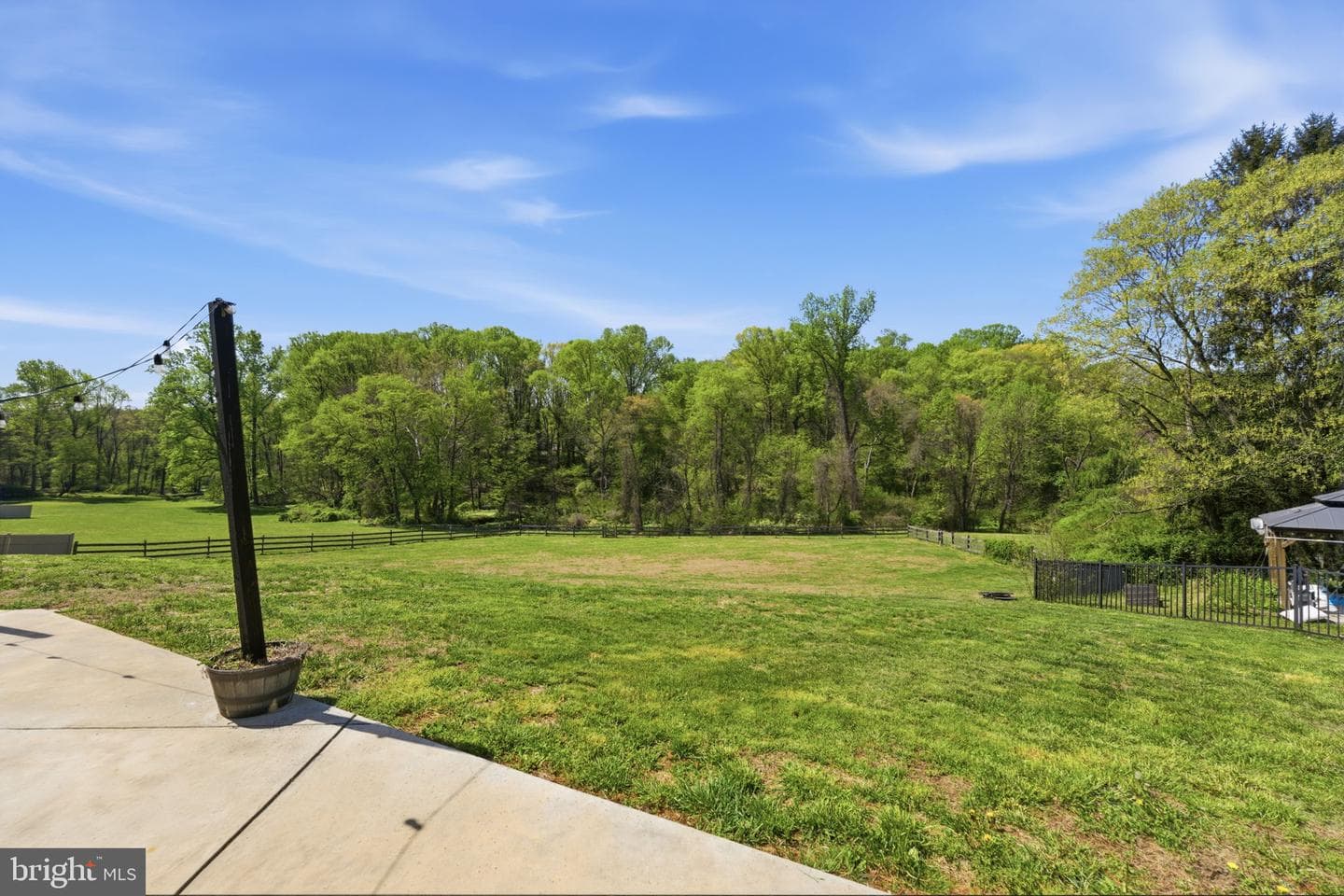 18 E Brook Knoll Road photo 47