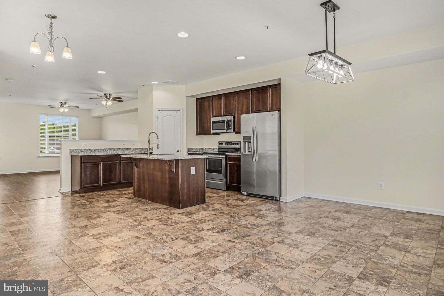 414 Charlestown Crossing Boulevard photo 16