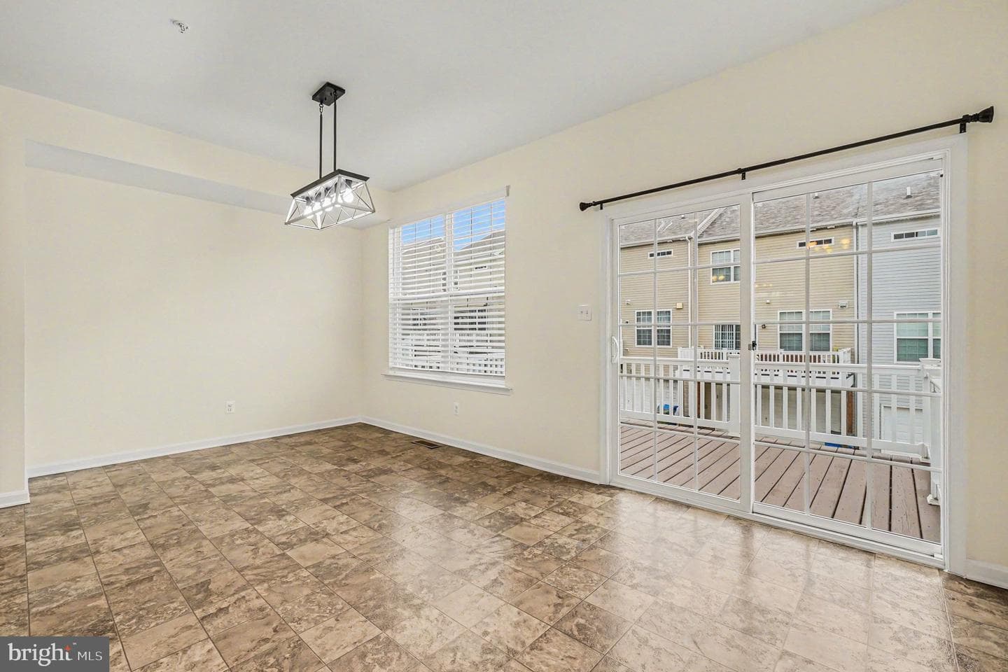 414 Charlestown Crossing Boulevard photo 17