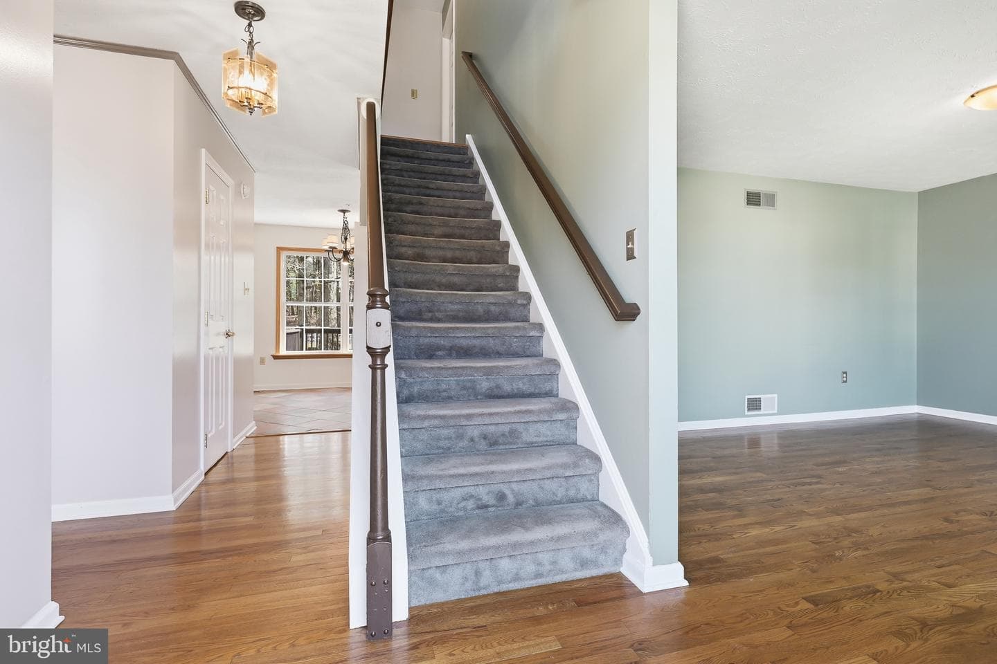 118 Liberty Lane photo 2