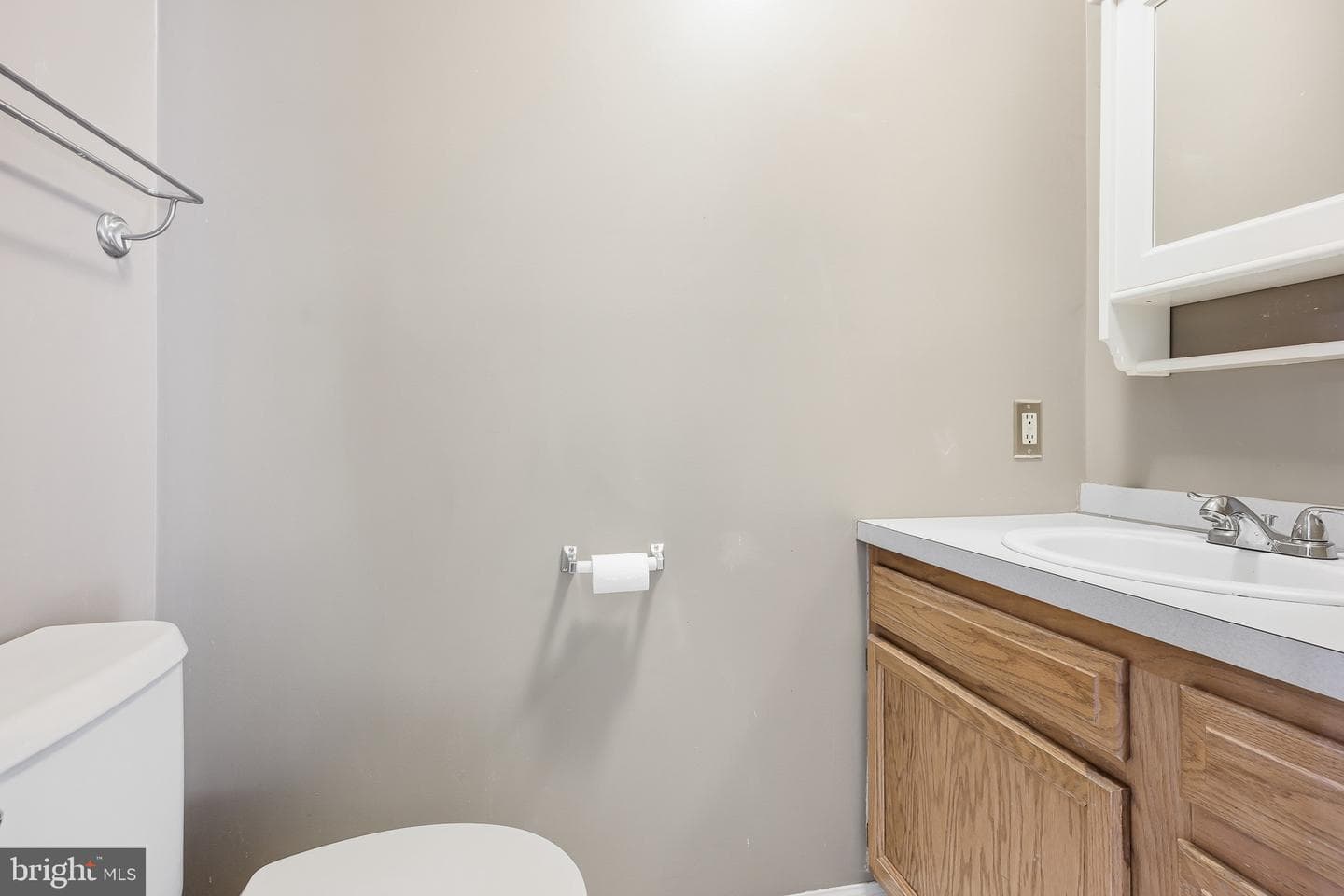 118 Liberty Lane photo 7