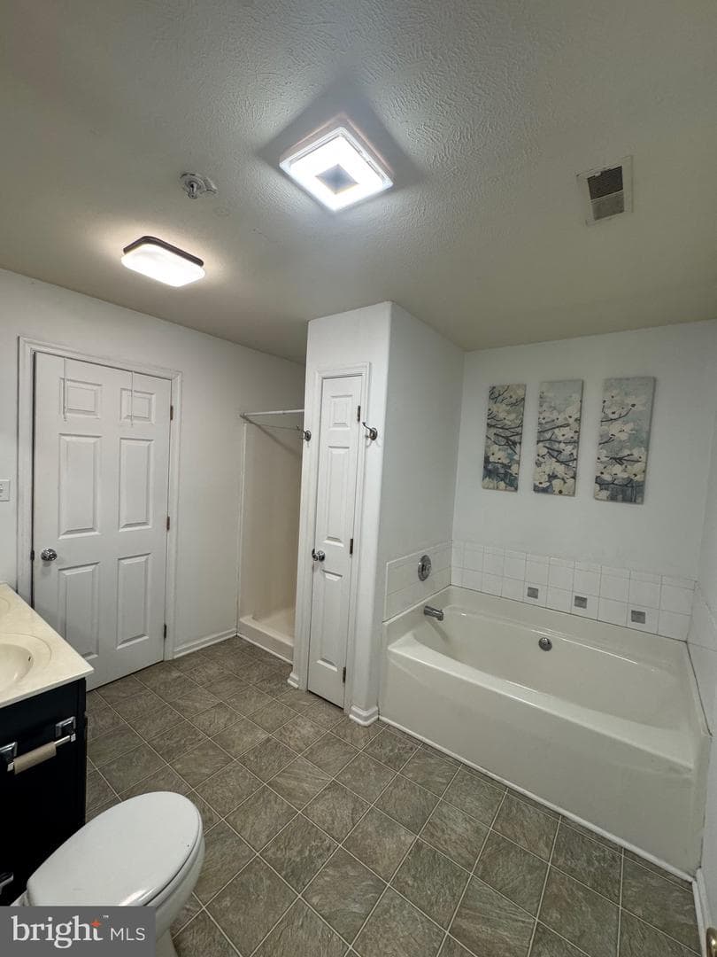 240 Mike Drive photo 21
